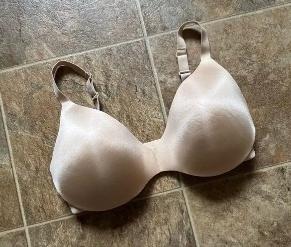 SKIMS Wireless Form Pushup Plunge Bra Size 38DDD
Sand