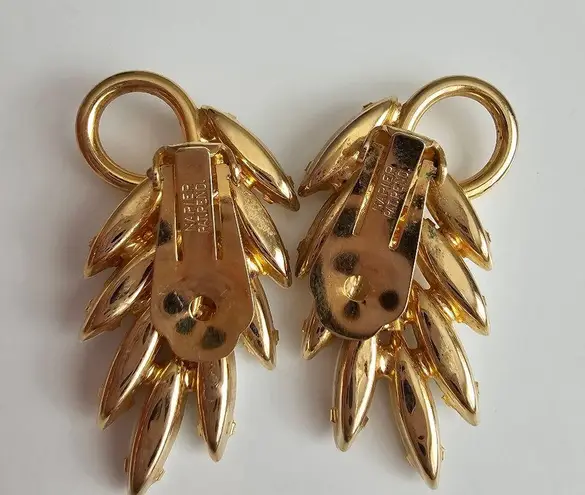Napier Vintage 1960s White Milkglass Rhinestone Leaves Clip on Earrings Gold
