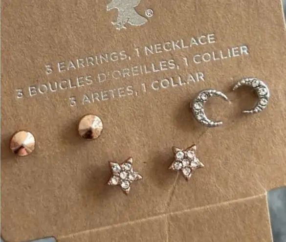 American Eagle  earrings New Studs star moon NWT