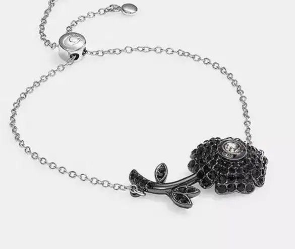 Coach  Silver & Black
Sparkling Daisy Slider Bracelet #CD858