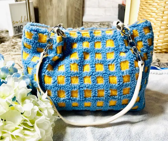 Sherpa Honeycomb Purse Multiple