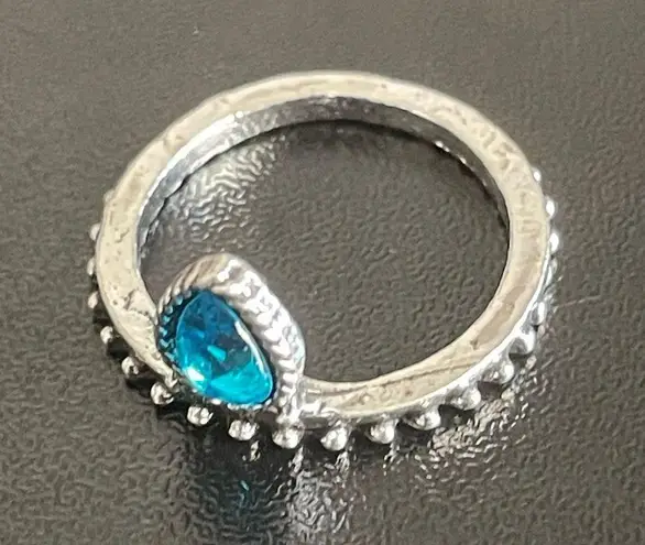 Teal crystal woman ring size 4