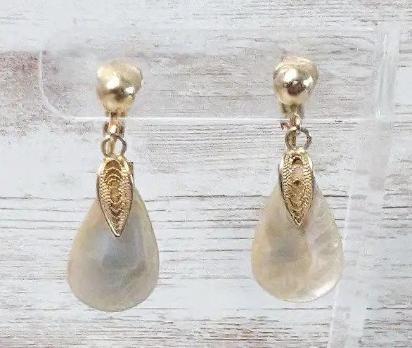 Vintage Clip On Earrings Teardrop Shape Mother of Pearl? Dangle
