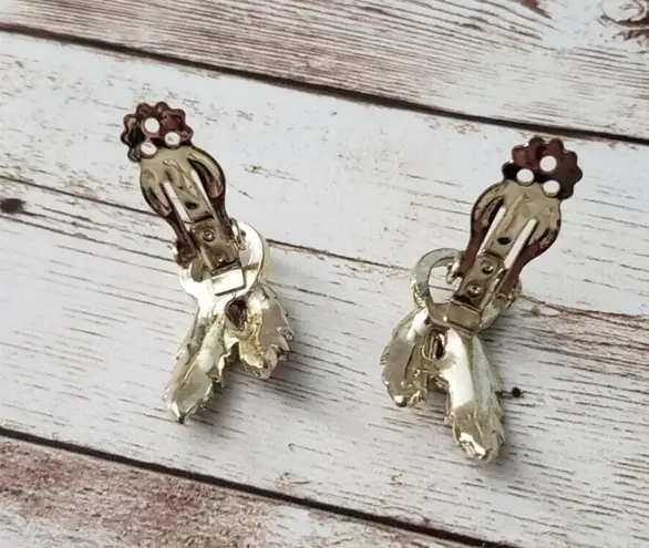 Vintage Clip On Earrings Leaf Duo Gold Tone 1.25"