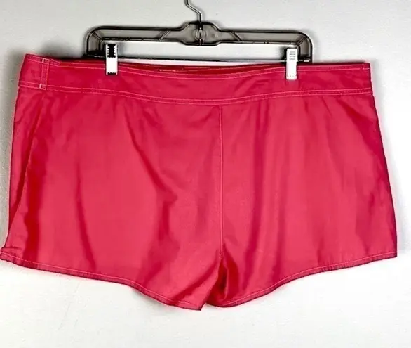 Catalina pink with white stitching short skort in size 2X. EUC