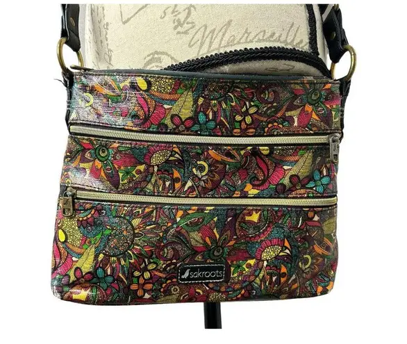 Sakroots ‎ Artist Circle Rainbow Spirit Desert Crossbody Bag Purse Coated Canvas