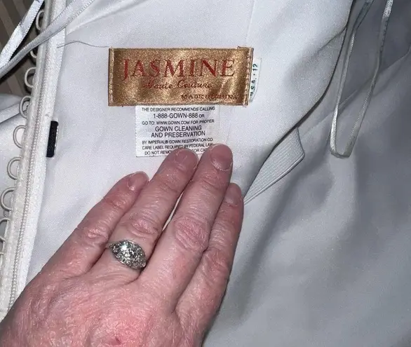 Jasmine **Gorgeous Haute Couture Satin A Line Wedding Gown!