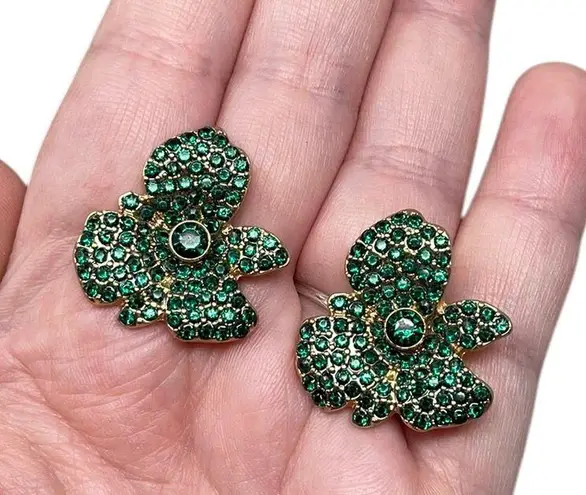 Vintage Unsigned Gold Tone & Green Rhinestones Flower Clover Post Earrings Retro