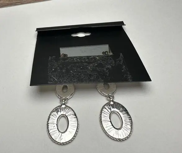 Dana Buchman Silver Tone Rhinestone Dangle Drop Pierced Earrings NWT