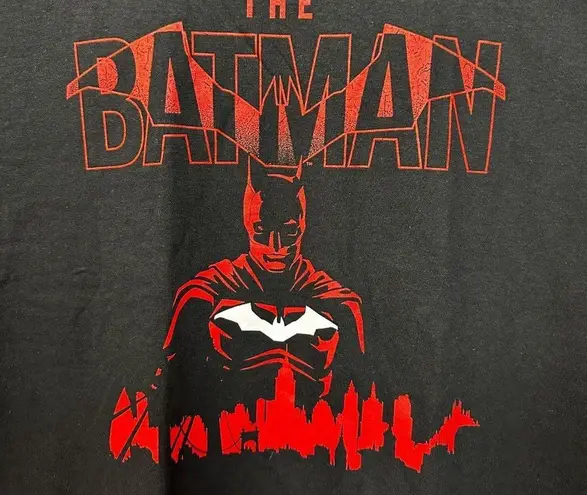 The Batman Matt Reeves DC Cinematic Universe Movie Tee L