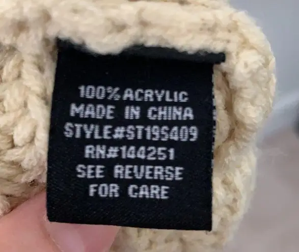 Moon & Madison Beige Cropped Knit Sweater Sz M