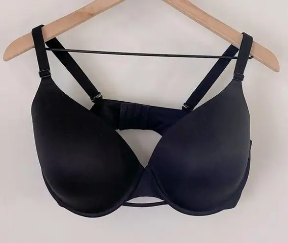 Hanes  Black Bra With Underwire Comfortable Sides Size 2XL Hook In Back Soft