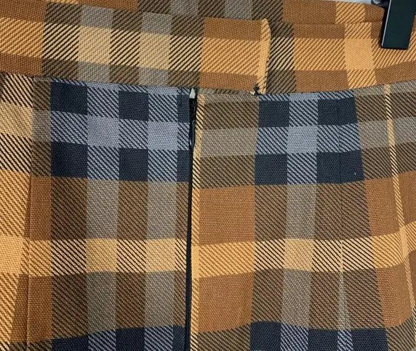Boutique Plaid A-Line Midi Skirt Neutral Colors Small