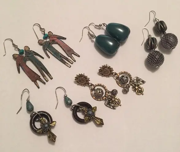 Lot Of 5 Silver Tone Costume Earrings Pierced Variety!!!!