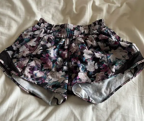 Lululemon Hotty Hot Short 4”