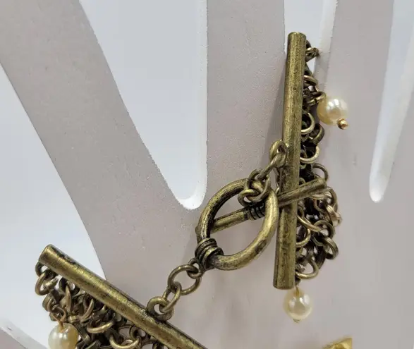 VTG Pinned Pearl Cuff Bracelet 8" Gold Tone White Beads Wide Toggle Closure