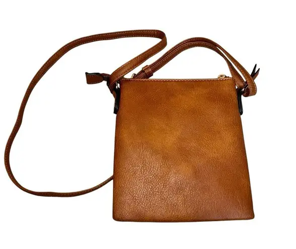 Brown Tan Leather Crossbody Design Bag Purse Gold Detail Square Style Adjustable