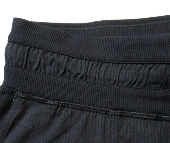 NWT Lululemon Dance Studio Mid Rise Crop in Black Pull