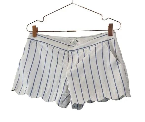 Club Monaco Amber Low Rise Scalloped Short 2