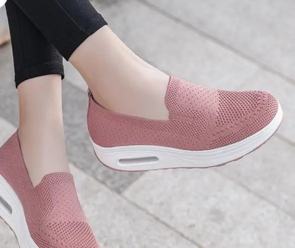 WOMENS MESH BREATHABLE PLATFORM SLIP ONS Pink Size 7.5