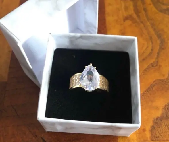 Women’s teardrop cubic zirconia 18kt gold vermeil square cut cocktail ring 6 NIB