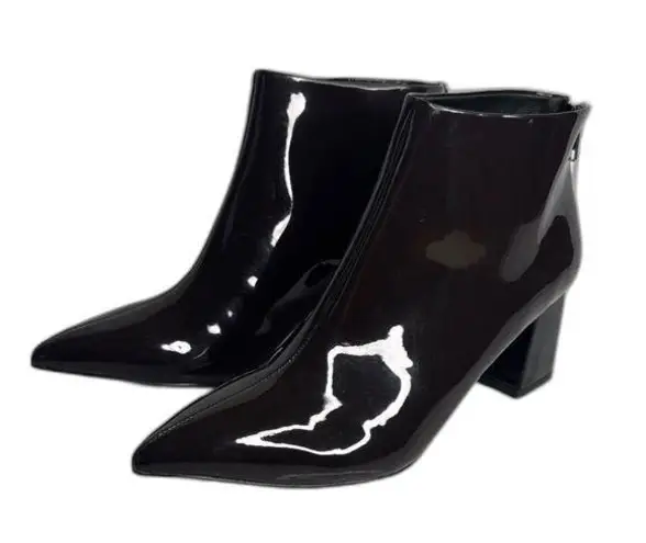 VHNY New York ladies patent leather pointed block heeled boots size 11