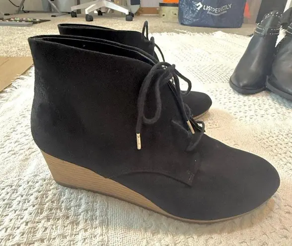 Dr. Scholl's 10 Ceelia faux suede wedge lace up ankle boot 2587 Black