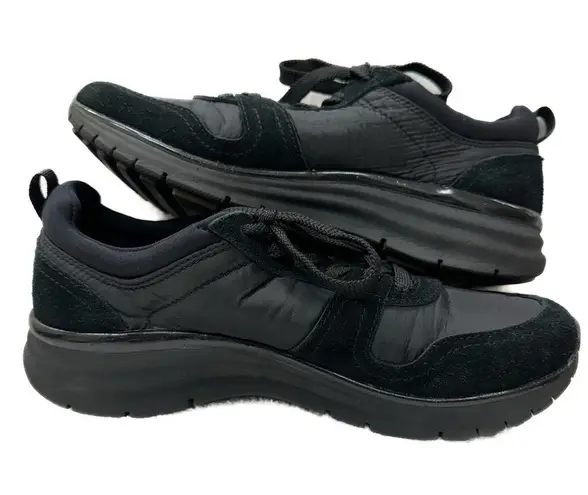 Vionic Emerson Woman’s Active Sneaker. All black, lace up, Sz 7.5 worn once