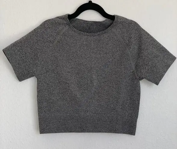 Halara NWT  Fitted Short Sleeve Crop Top in Heathered Gray