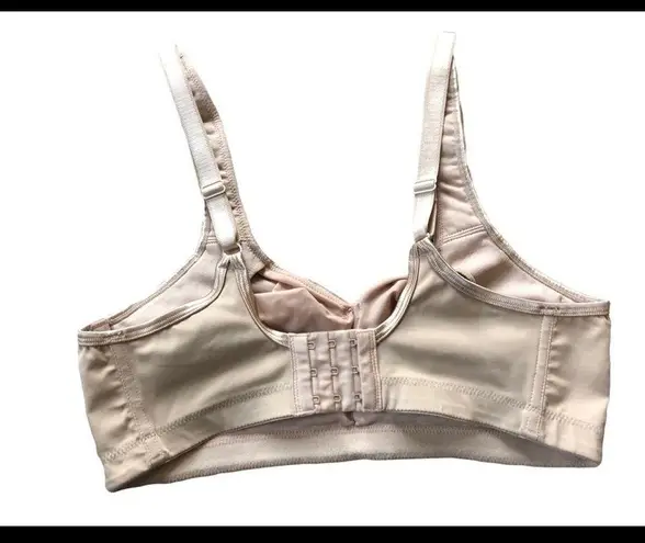 Breezies Full Coverage Satin Trim Wirefree Bra Women's Warm 36C Style# A294620 Size undefined