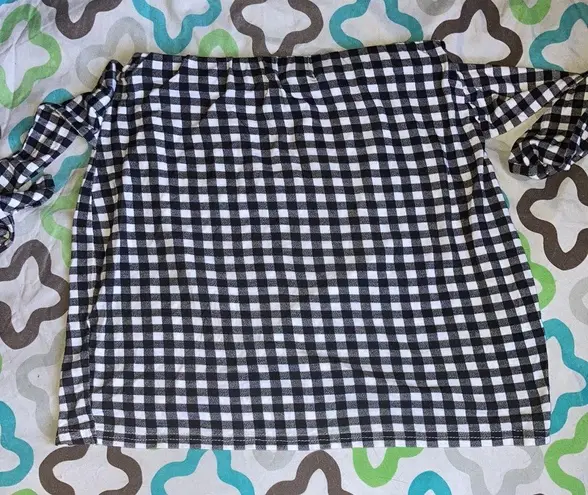 Pretty Little Thing  Checker Wrap Elastic Waist Tie Skirt Women Size 8 White & Black