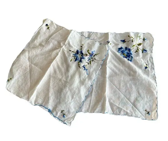 Vintage Ladies 2Pc Hankie Set Embroidered Blue Floral Dainty Regency Feminine