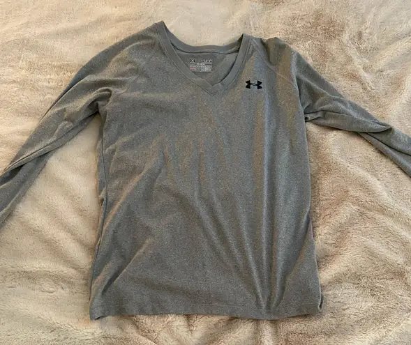 Under Armour Gray Long Sleeve V Neck