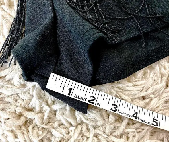 Pretty Little Thing COPY - NWT  tiered fringe shorts sz10