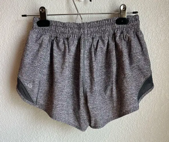 Lululemon  Hotty Hot Short II *2.5"
Heather Lux Multi Black / Heathered Black