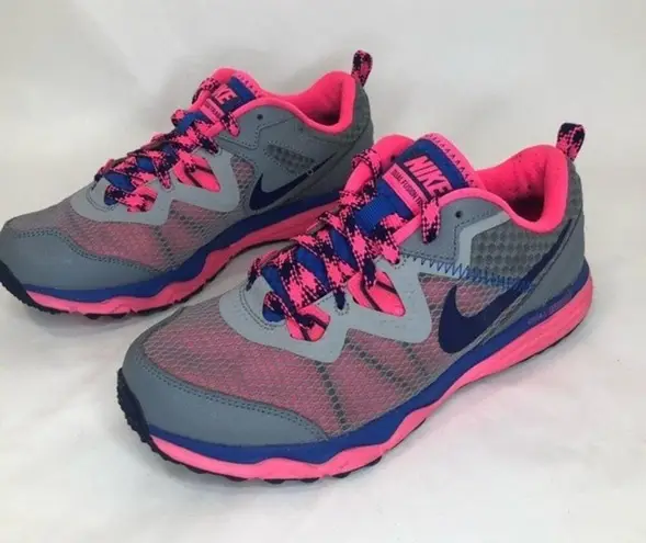 Nike  Dual Fusion Trail Running Shoes size 6.5