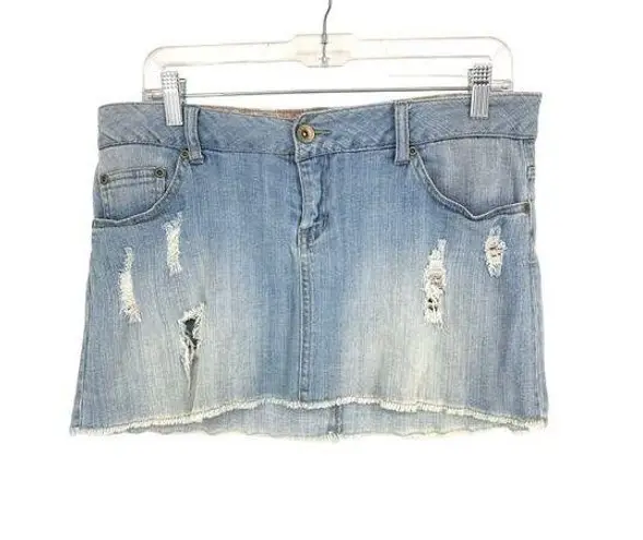 American Vintage Vintage Y2K Mini Skirt Womens 34" Low Rise Distressed Denim Light Wash