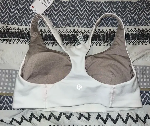 Lululemon NWT  Wunder Train Bra size 8