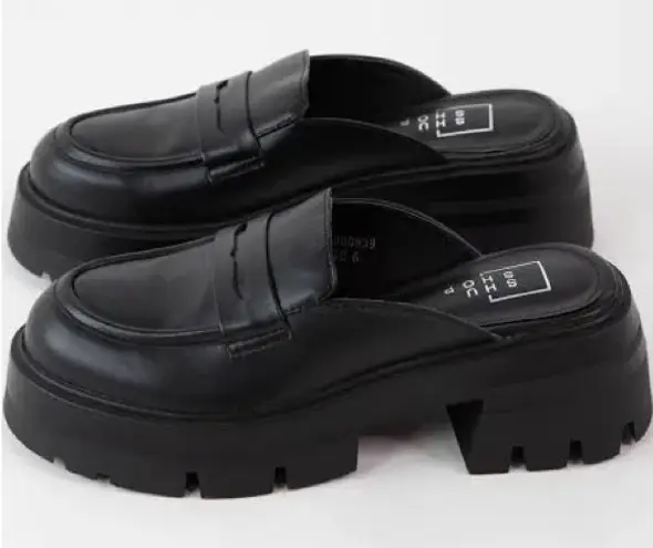 SHUSHOP 7.5 Trixie Loafer Mules Slides Clogs NIB Black