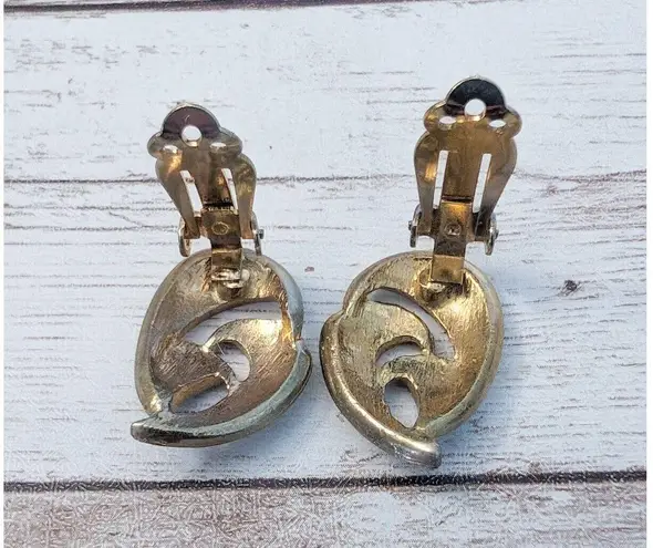 Vintage Clip On Earrings
