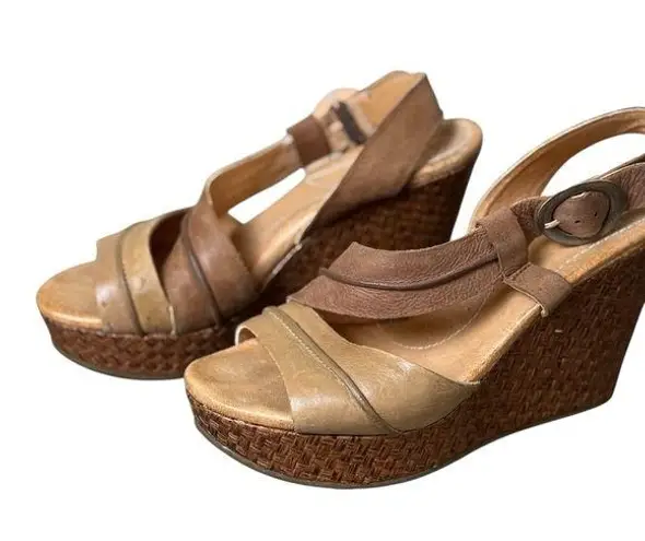 Naya Women's Brown Leather Wedge Sandals Size 8.5M Estra Casual Classic Neutral
