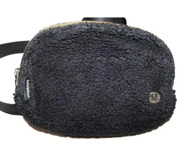 Lululemon Womens  Athletica Everywhere Fleece Belt Bag Black Sherpa Gold Buckles