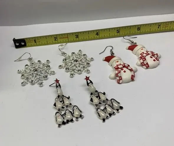 Lot Of 3 Dangle Costume Earrings Pierced Christmas Snowman Snowflake Penguin