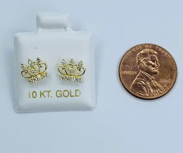 10k solid gold earrings crown studs White