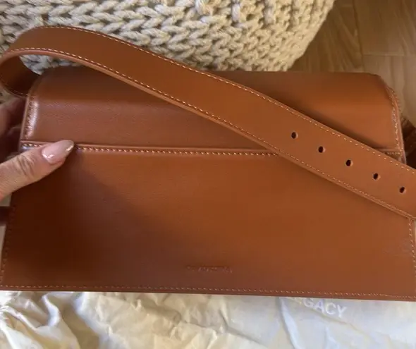 DK CITY BAG IN COGNAC Brown