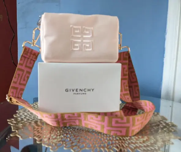 Givenchy Pouch