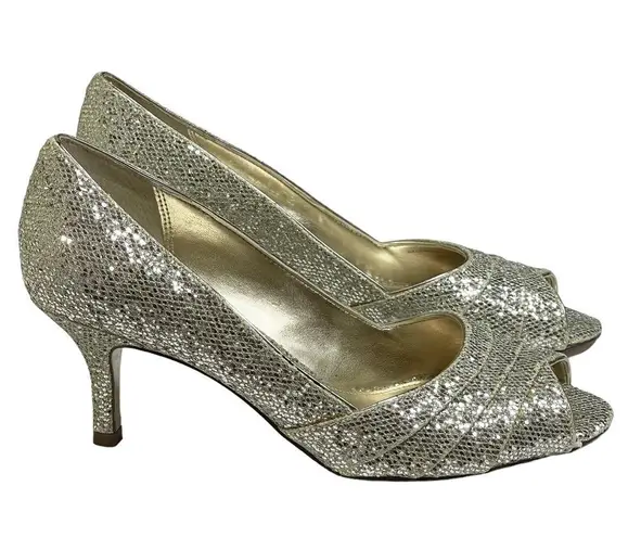 Nina new 𖦹 Sparkly Glittery Peep Toe Kitten Heels 𖦹 Champagne Gold 𖦹 6.5M 𖦹