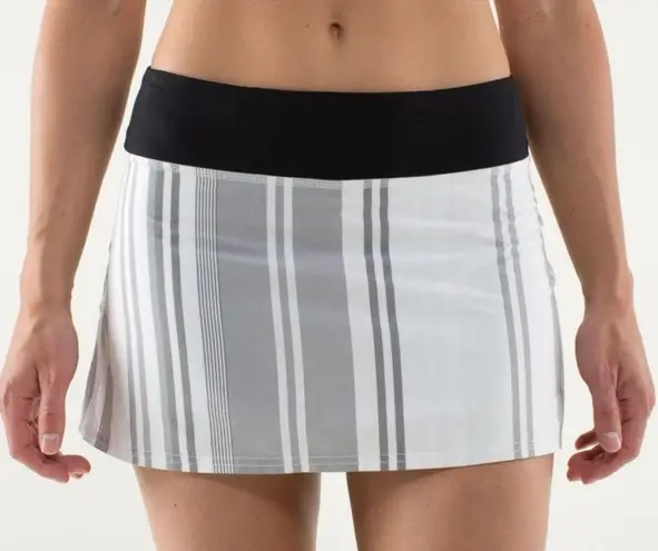 Lululemon  Run: Pace Setter Skirt Groovy Stripe Nimbus / Black Size 6 rare