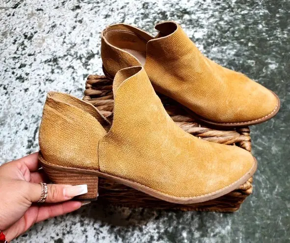 Kelsi Dagger Suede Ankle Booties