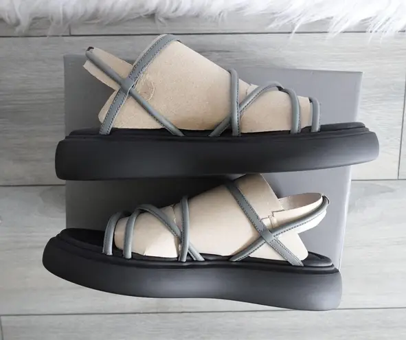 Vagabond Shoemakers Blenda Strappy Sandal in Ash Blue